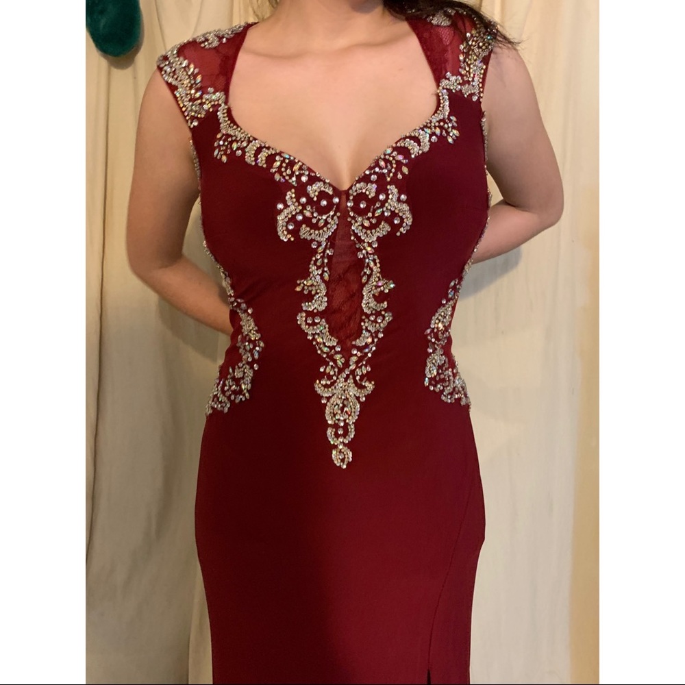 Juliet Long Burgundy Embroidered Lace Prom Dress